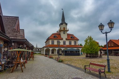 Nowy Sacz, Poland.IMAGE 'de tarihi evleri olan Galiçya kasabası.