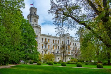 Çek Cumhuriyeti 'ndeki Hluboka nad Vltavou kalesi.