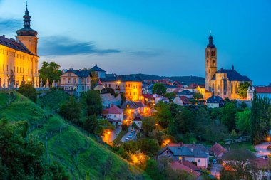 Çek Cumhuriyeti 'nde Kutna Hora' nın gece manzarası.