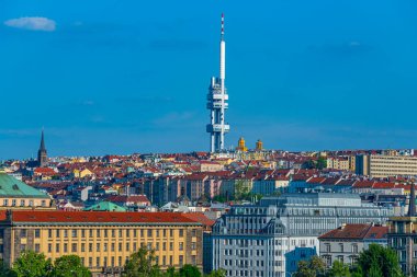 Prag, Çek Cumhuriyeti 'ne bakan Zizkov TV kulesi.