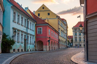 Prag 'ın Hradcany bölgesindeki eski evler, Çek Cumhuriyeti.