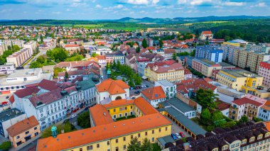 Çek Cumhuriyeti 'nin Benesov u Prahy şehir merkezinin panorama manzarası.