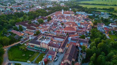 Çek Cumhuriyeti Trebon 'un günbatımı manzarası.