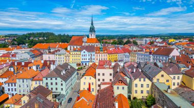 Çek kenti Jindrichuv Hradec.IMAGE 'deki Namesti Miru Meydanı manzarası