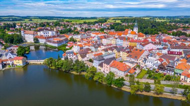 Jindrichuv Hradec 'in Çek Cumhuriyeti' ndeki Panorama görüşü.