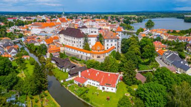 Jindrichuv Hradec 'in Çek Cumhuriyeti' ndeki Panorama görüşü.