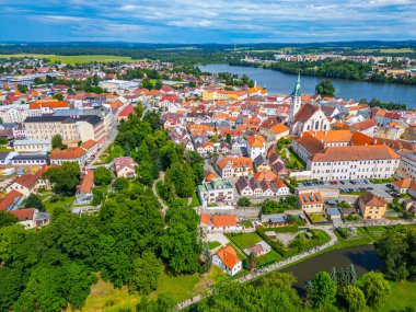 Çek Cumhuriyeti 'nde Jindrichuv Hradec şehrinin manzarası.