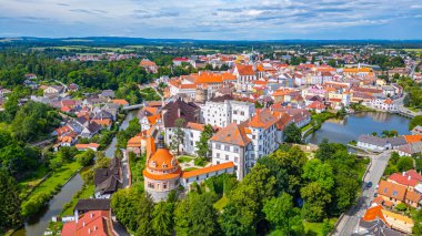 Jindrichuv Hradec 'in Çek Cumhuriyeti' ndeki Panorama görüşü.