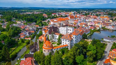 Jindrichuv Hradec 'in Çek Cumhuriyeti' ndeki Panorama görüşü.