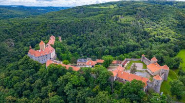 Çek Cumhuriyeti 'ndeki Veveri kalesinin Panorama manzarası.