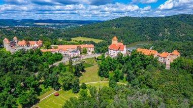Çek Cumhuriyeti 'ndeki Veveri kalesinin Panorama manzarası.