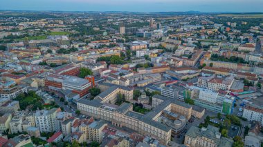 Çek Cumhuriyeti, Brno 'nun yerleşim bölgesinin günbatımı manzarası.