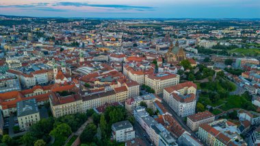 Çek Cumhuriyeti 'nin eski Brno kentinin günbatımı manzarası.
