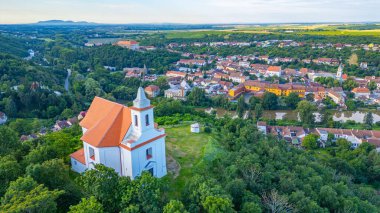Çek Cumhuriyeti 'nde Dolni Kounice' a bakan Aziz Anthony Şapeli.