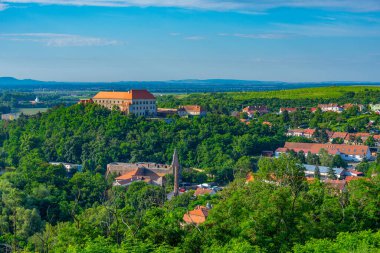 Çek Cumhuriyeti Dolni Kounice Kalesi. Görüntü