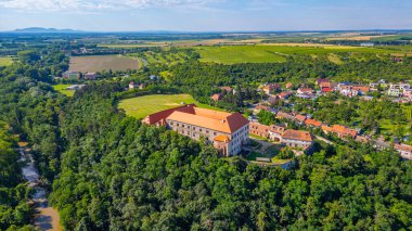 Çek Cumhuriyeti Dolni Kounice Kalesi. Görüntü
