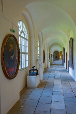 Çek Cumhuriyeti 'nin Rajhrad kentinde Benedikt manastırı.