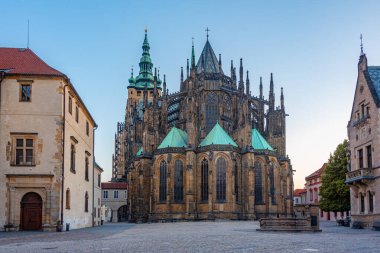 Çek Cumhuriyeti Prag Şatosu 'ndaki Aziz Vitus Katedrali.