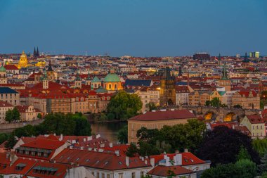 Prag 'a Opysi bakış açısından gün batımı, Çek Cumhuriyeti. IMAGE