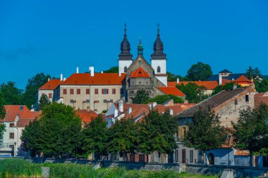 Çek Cumhuriyeti, Trebic 'teki Jihlava ve Saint Prokop Bazilikası' nın Riverside kenti.