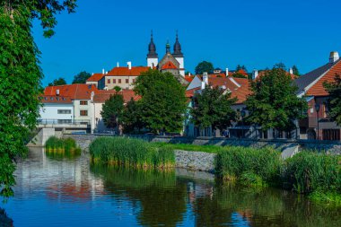 Çek Cumhuriyeti, Trebic 'teki Jihlava ve Saint Prokop Bazilikası' nın Riverside kenti.