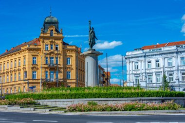 Çek Cumhuriyeti, Znojmo 'daki Marianske Namesti Meydanı' nda kavşak.