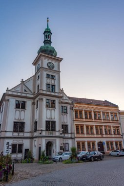 Çek Cumhuriyeti 'nin merkezindeki saat kulesi. Görüntü