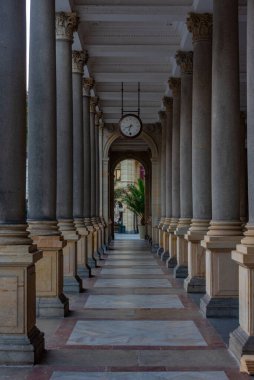 Çek Cumhuriyeti, Karlovy Vary 'deki değirmen sütunları.