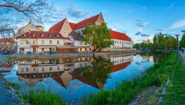 Malse 'nin Riverside' ı Ceske Budejovice, Çek Cumhuriyeti 'nden geçiyor.