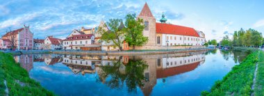Malse 'nin Riverside' ı Ceske Budejovice, Çek Cumhuriyeti 'nden geçiyor.