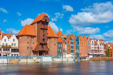 Gdansk, Poland.IMAGE rıhtımında tarihi vinç