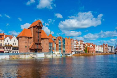 Gdansk, Poland.IMAGE rıhtımında tarihi vinç