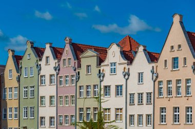 Gdansk, Poland.IMAGE 'deki Dlugi Targ Meydanı' nda renkli evler
