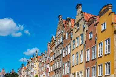 Gdansk, Poland.IMAGE 'deki Dlugi Targ Meydanı' nda renkli evler