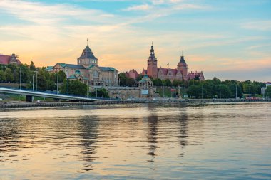 Szczecin, Poland.IMAGE 'deki Ulusal Müze' nin günbatımı görünümü