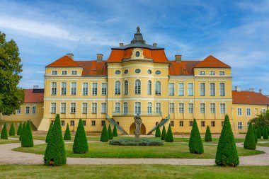 Rogalin 'deki Raczynski Sarayı, PolandIMAGE