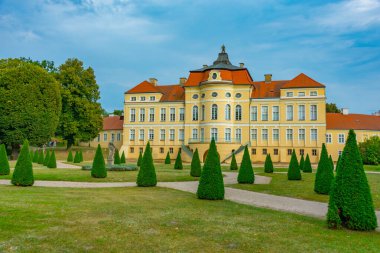 Rogalin 'deki Raczynski Sarayı, PolandIMAGE