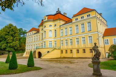 Rogalin 'deki Raczynski Sarayı, PolandIMAGE