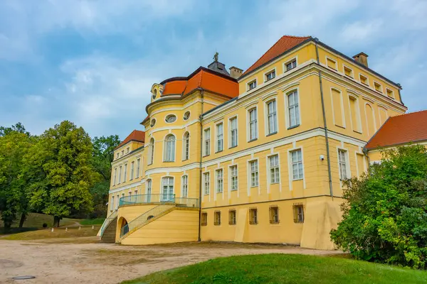 Rogalin 'deki Raczynski Sarayı, PolandIMAGE