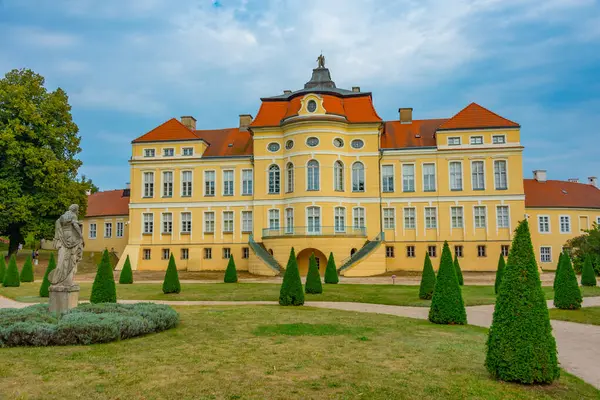 Rogalin 'deki Raczynski Sarayı, PolandIMAGE