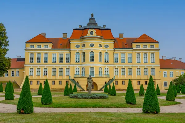 Rogalin 'deki Raczynski Sarayı, PolandIMAGE