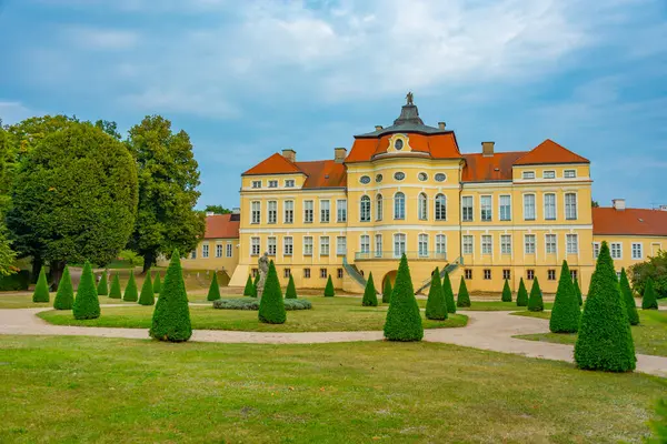 Rogalin 'deki Raczynski Sarayı, PolandIMAGE