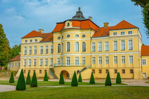 Rogalin 'deki Raczynski Sarayı, PolandIMAGE