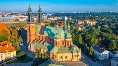Poznan, Poland.IMAGE 'da Aziz Peter ve Paul Kilisesi' nin Archthedral Bazilikası.