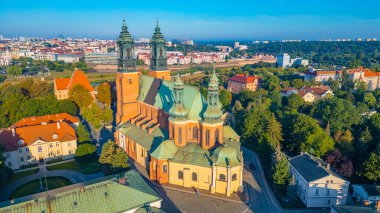 Poznan, Poland.IMAGE 'da Aziz Peter ve Paul Kilisesi' nin Archthedral Bazilikası.