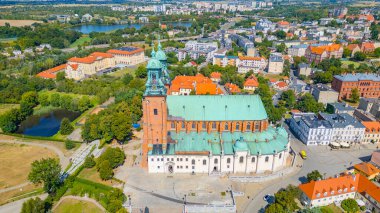 Gniezno, Poland.IMAGE 'deki Primatların Aziz Wojciech Bazilikası