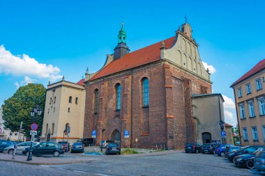 St. Stanislaus Bishop Kilisesi ve Poland.IMAGE Kalisz 'de Şehit