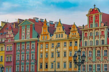 Rynek 'teki renkli evler, Wroclaw merkezindeki resim meydanı, Poland.IMAGE