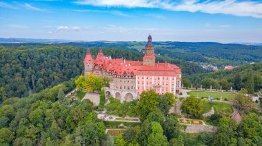 Poland.IMAGE 'deki Ksiaz kalesinin Panorama manzarası
