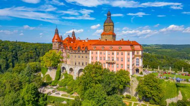 Poland.IMAGE 'deki Ksiaz kalesinin Panorama manzarası